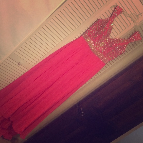 Pink prom dress - Picture 2 of 4